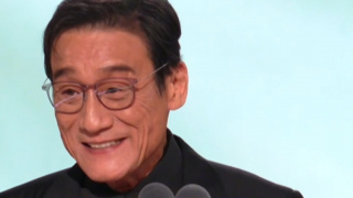 她以单薄身躯为山区女孩挡住风雨，用近乎偏执的坚持凿开通往山外的路。